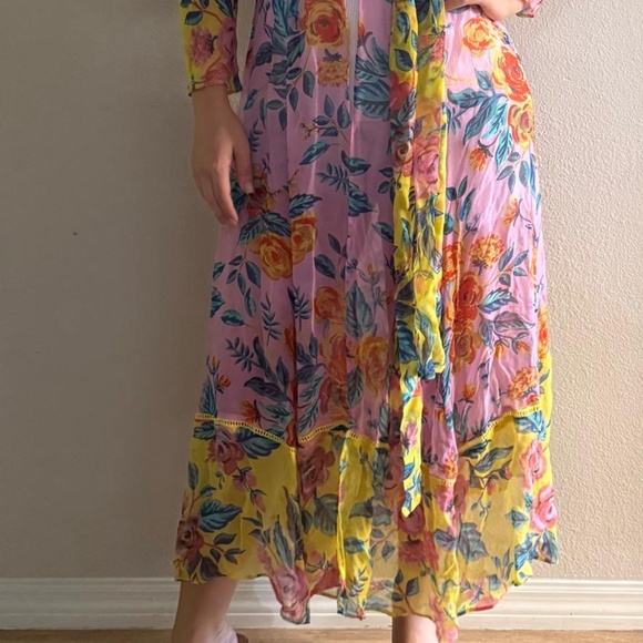 Silk Sheer floral  Robe - Picture 3 of 3